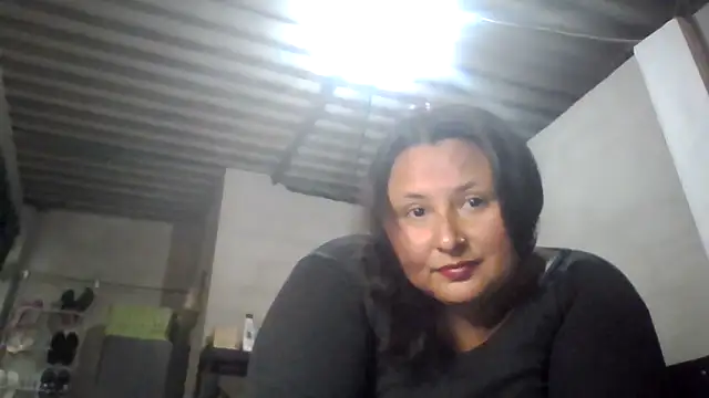 Snapshot of BWW-CINDY11 chatting on 02/19/26, 06:59 BWW-CINDY11 online show from 02/19/26, 06:59