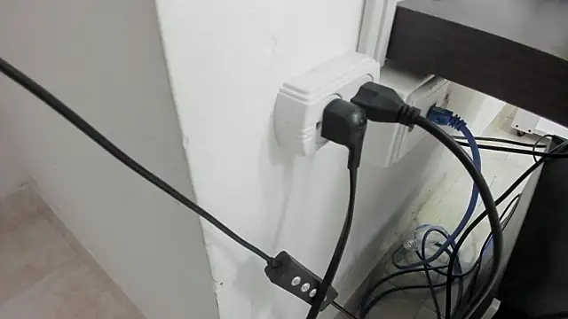 Kendall curves online show from 02/10/26, 03:10