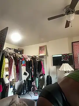 Motherbigbus online show from 02/25/26, 10:30