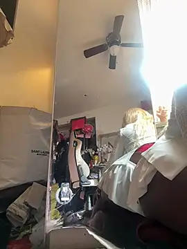 Motherbigbus online show from 02/28/26, 05:03