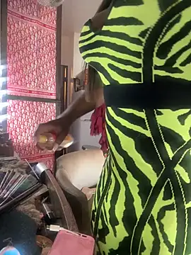 Motherbigbus online show from 03/24/26, 11:43