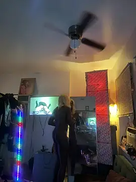 Motherbigbus online show from 03/28/26, 10:48