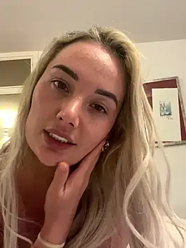 xoxohan11 online show from 05/15/26, 10:06