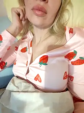 NaughtyClaudia  online show from 12/13/25, 08:14