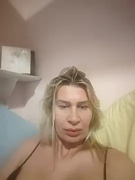 NaughtyClaudia  online show from 12/14/25, 09:30