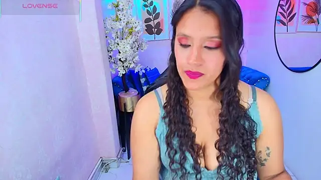 Lili rousx online show from 11/28/25, 03:20