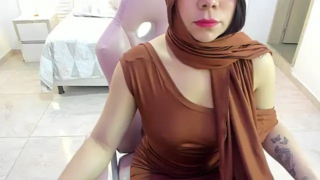 Tahira bakir online show from 11/18/25, 03:38