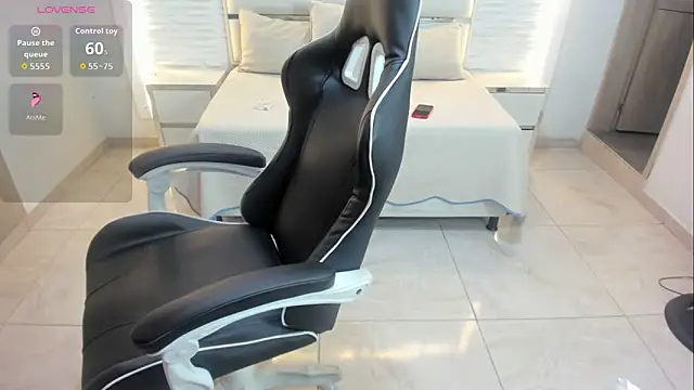 Tahira bakir online show from 04/18/26, 12:42