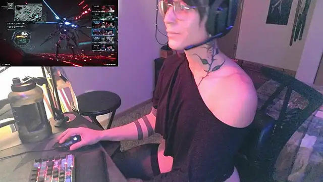 Snapshot of 3ShyCat3 chatting on 11/16/25, 01:22 3ShyCat3 online show from 11/16/25, 01:22