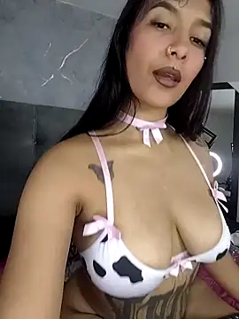 Scaarleth-4 online show from 11/26/25, 03:29