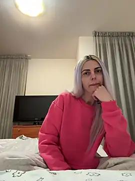 feliciafelon online show from 04/25/26, 05:54