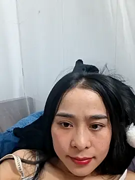 Snapshot of be-sex chatting on 11/17/25, 03:29 be-sex online show from 11/17/25, 03:29