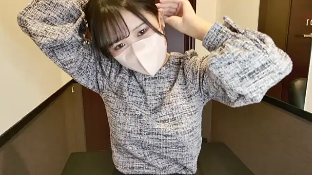 Nemu chan  online show from 12/15/25, 09:24