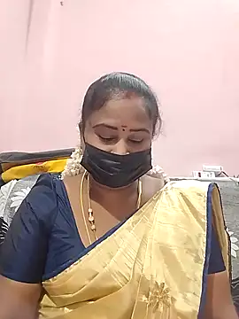 Snapshot of Tamil_devagi chatting on 12/14/25, 09:36 Tamil devagi online show from 12/14/25, 09:36