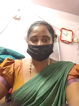 Snapshot of Tamil_devagi chatting on 12/16/25, 07:19 Tamil devagi online show from 12/16/25, 07:19