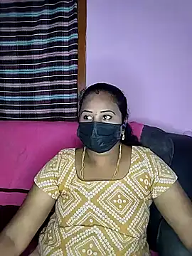 Snapshot of Tamil_devagi chatting on 03/03/26, 07:58 Tamil devagi online show from 03/03/26, 07:58