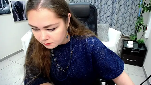 Susanna S online show from 11/21/25, 04:22