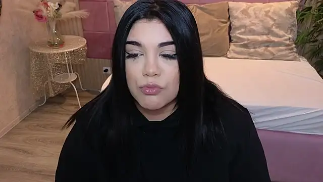 SpicyCarlaXX online show from 02/05/26, 05:28