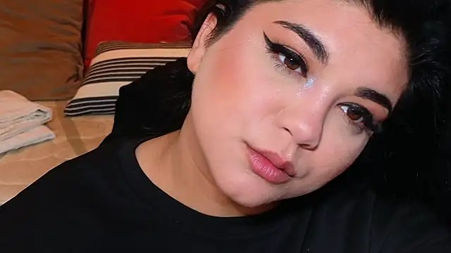 SpicyCarlaXX online show from 05/06/26, 07:52