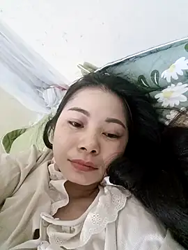 Moon-night222 online show from 12/05/25, 12:52