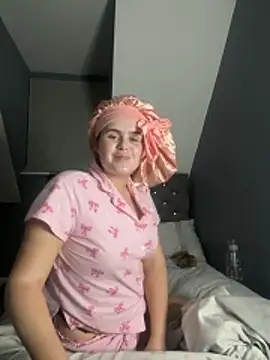 Blonde Bunny online show from 02/15/26, 11:45