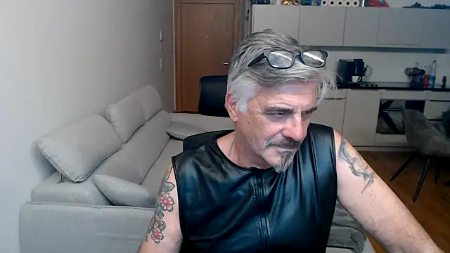 Buidapest online show from 02/07/26, 04:27