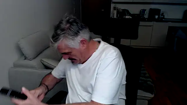 Buidapest online show from 03/11/26, 08:48