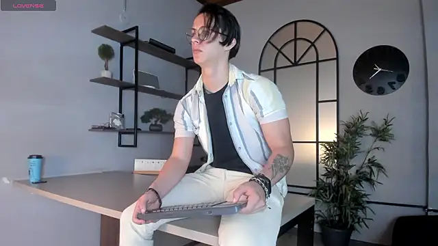 Brandon starkk online show from 03/28/26, 11:43