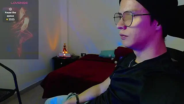 Brandon starkk online show from 04/22/26, 09:38