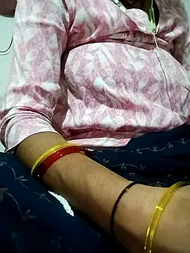 Snapshot of Anushasharma89 chatting on 11/24/25, 01:38 Anushasharma89 online show from 11/24/25, 01:38