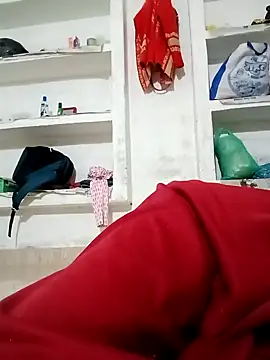 Snapshot of Anushasharma89 chatting on 11/28/25, 12:52 Anushasharma89 online show from 11/28/25, 12:52