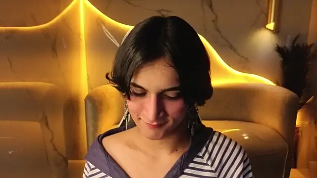 Snapshot of zoe_tp chatting on 11/29/25, 12:41 zoe tp online show from 11/29/25, 12:41