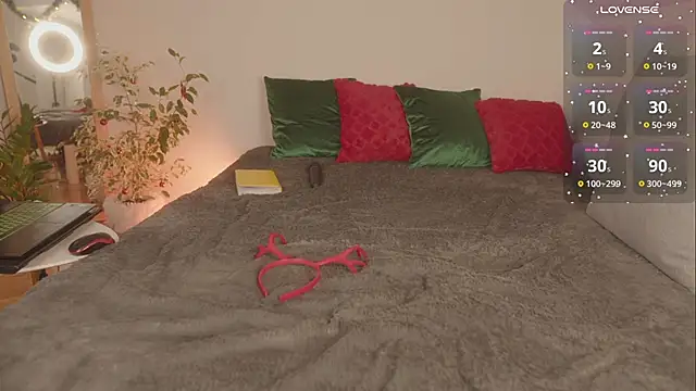 inked witch online show from 12/26/24, 02:16