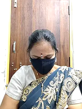 Queen-Neha online show from 04/19/26, 01:10