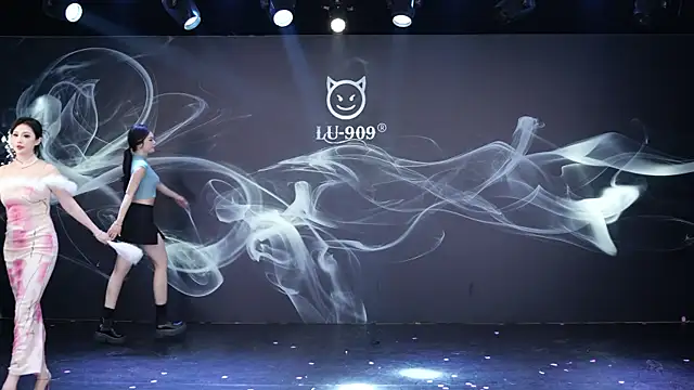 LU-909 online show from 01/10/26, 01:18