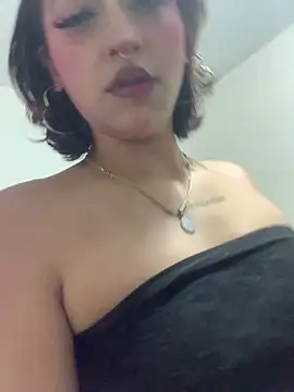 LilithMonette online show from 05/06/26, 01:57