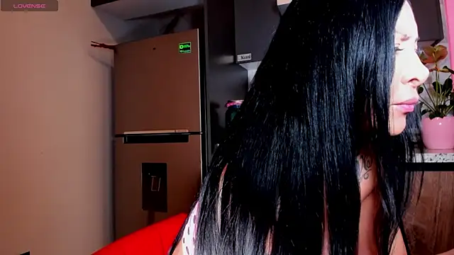 latinbitch online show from 04/22/26, 04:19