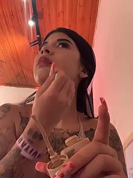 Dannii- online show from 02/08/26, 08:34