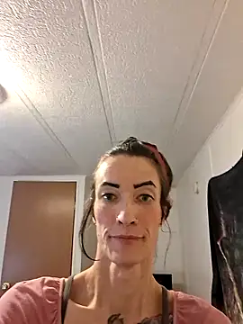 MaitressePomme3 online show from 11/18/25, 03:38