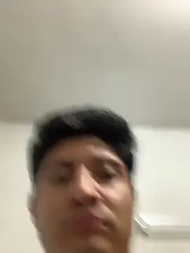 Snapshot of Kim_putita chatting on 11/17/25, 08:03 Kim putita online show from 11/17/25, 08:03