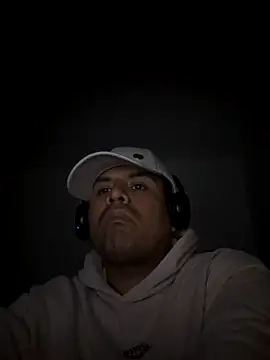 Pelotas2000 online show from 11/18/25, 03:34