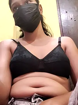 Snapshot of Minakshi-Gi chatting on 07/05/26, 07:10 Minakshi-Gi online show from 07/05/26, 07:10