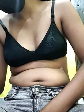 Snapshot of Minakshi-Gi chatting on 07/21/26, 10:45 Minakshi-Gi online show from 07/21/26, 10:45