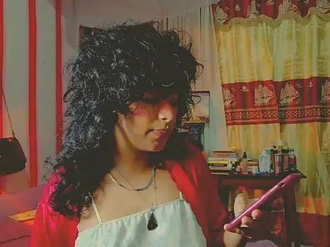 Snapshot of justcallmemargo chatting on 11/17/25, 11:54 justcallmemargo online show from 11/17/25, 11:54