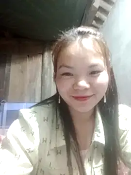 Snapshot of yu-zhen chatting on 02/18/26, 02:18 yu-zhen online show from 02/18/26, 02:18