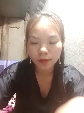 Snapshot of yu-zhen chatting on 02/19/26, 12:56 yu-zhen online show from 02/19/26, 12:56