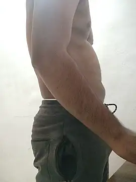 Snapshot of BhonduBaby chatting on 11/19/25, 06:08 BhonduBaby online show from 11/19/25, 06:08