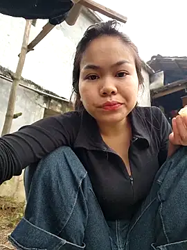 Xiu-L online show from 02/04/26, 09:48