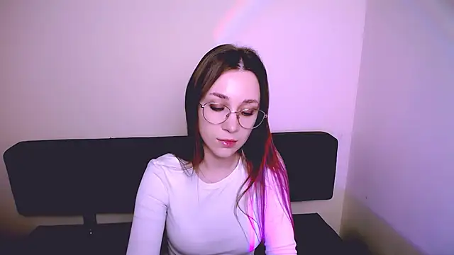 MillaTems  online show from 11/25/25, 08:36