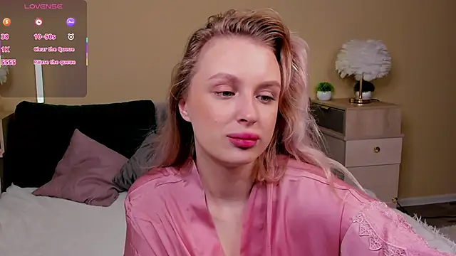 KiraRuiz online show from 02/08/26, 01:09